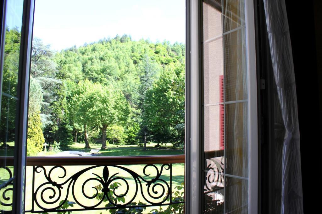 Chambres D'Hotes Chateau De Viviez Eksteriør billede